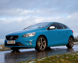 V40 D2 R-Design