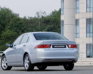 Accord DX Automatic