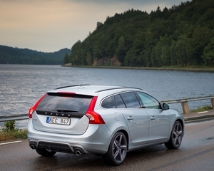 V60 D3 R-Design