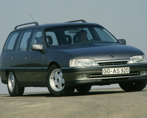 Omega 2.3 TurboDiesel Station Wagon CD