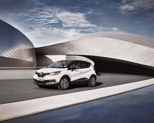 Captur Energy TCe EDC Initiale Paris