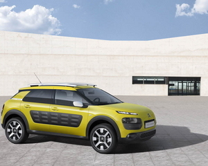 C4 Cactus 1.6 BlueHDi Airdream Feel Edition