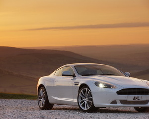 DB9 Coupe Touchtronic 2