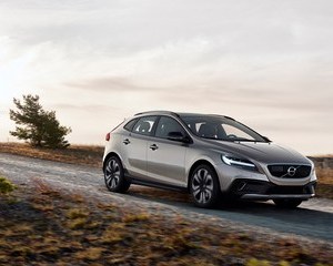 V40 Cross Country T3 Geartronic