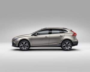 V40 Cross Country D2 Geartronic