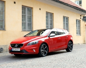 V40 T5 R-Design Summum Geartronic