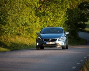 V40 D2 R-Design