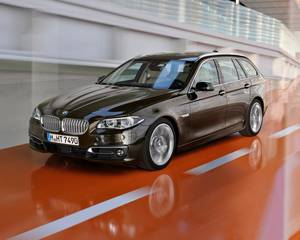 528i Touring 