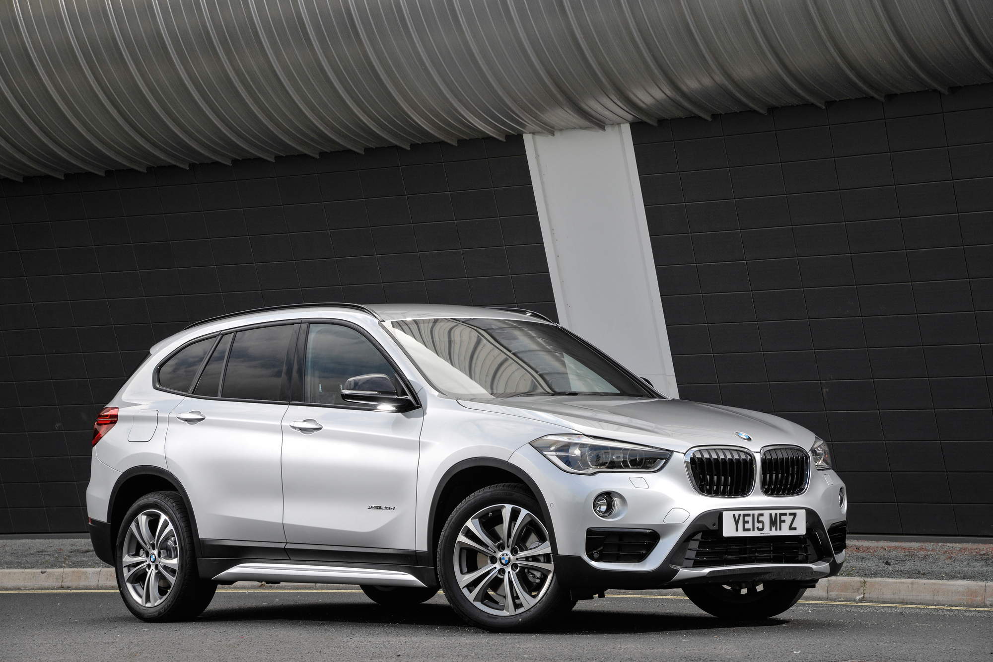 Bmw x1 отличие 18d и 20d