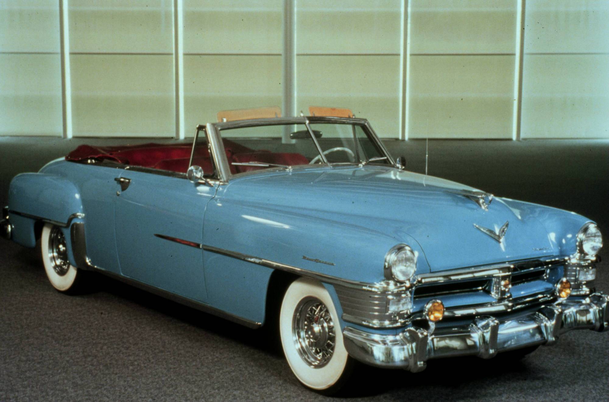 Вещие машины. 1951 Chrysler New Yorker. Chrysler Convertible 1950. Крайслер Нью-йоркер 1950 года. Chrysler Retro 1951.